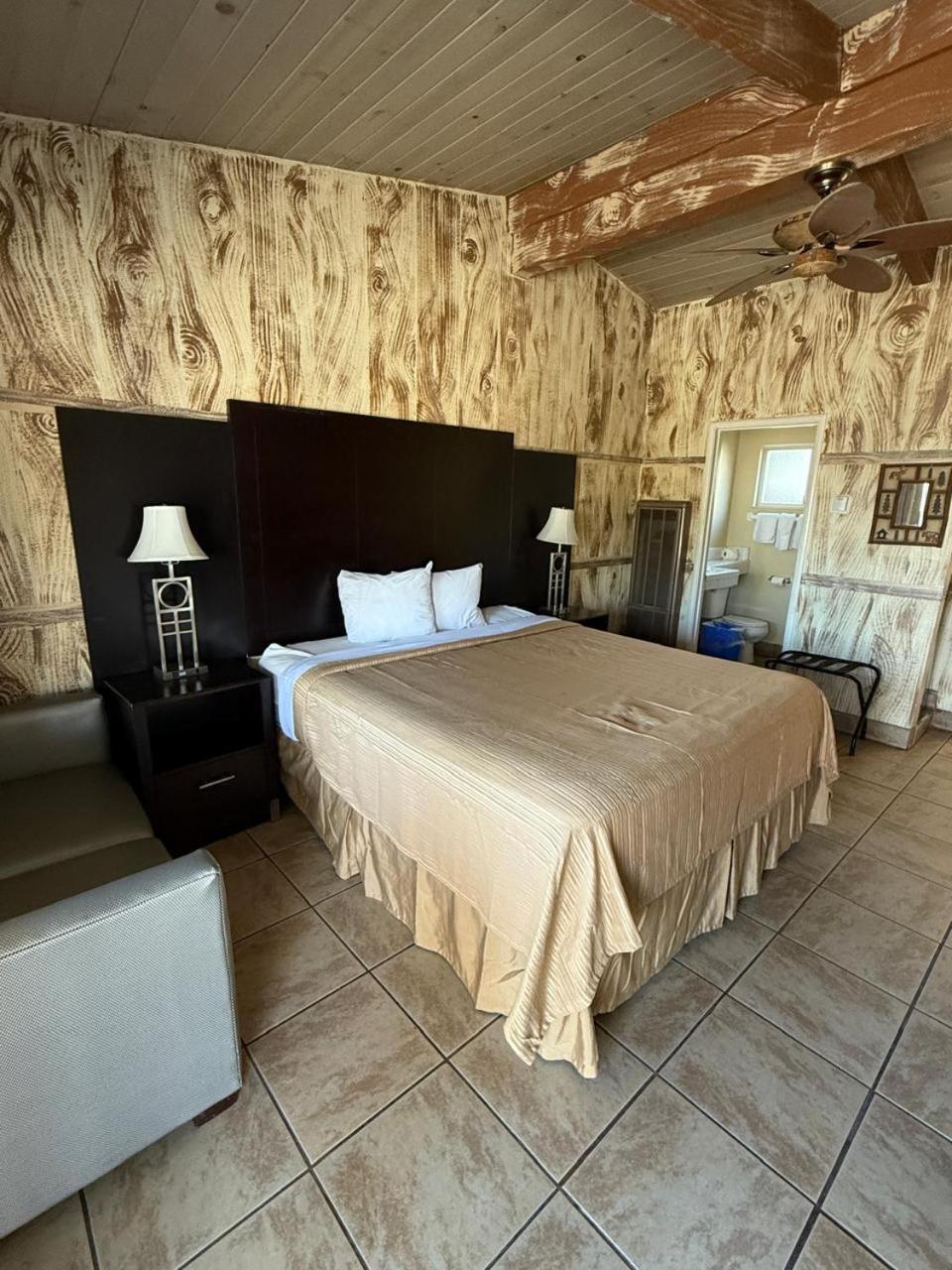 Cinderella Motel Hollister Exteriér fotografie